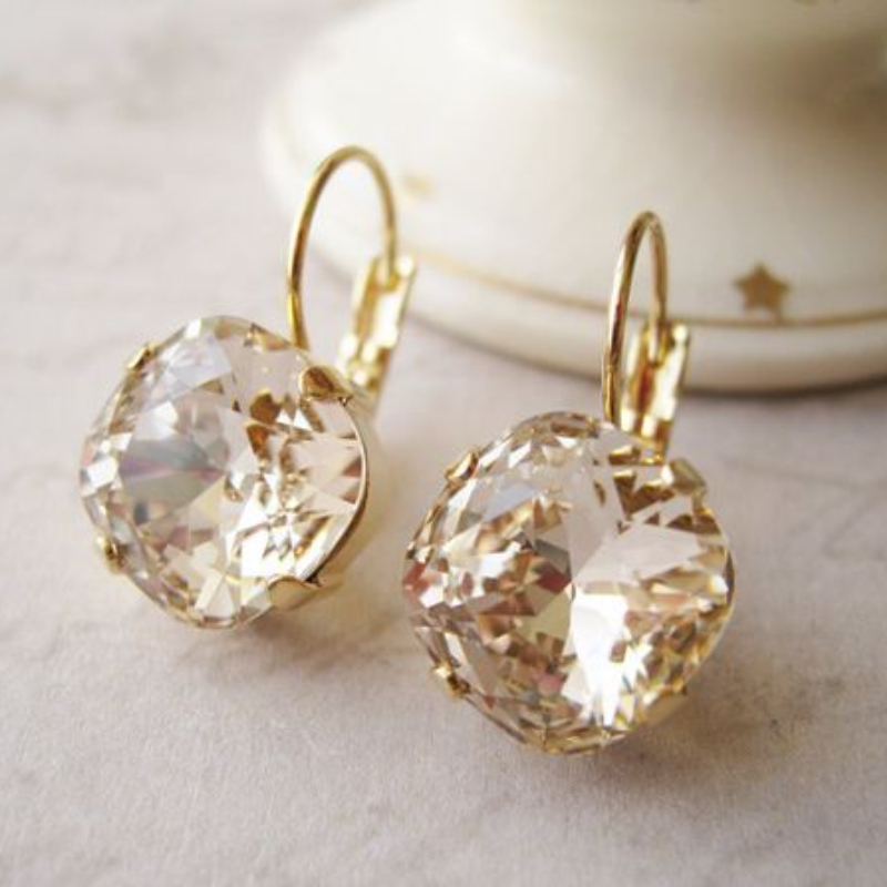 Elegant Claw-Shaped Stud Earri - Women Formal Event Wear review and price